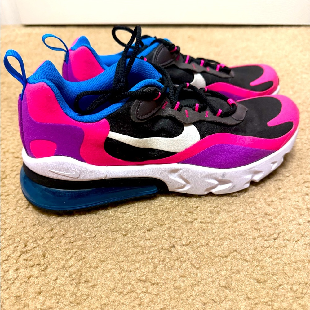 Nike multi-color 7.5 sneakers